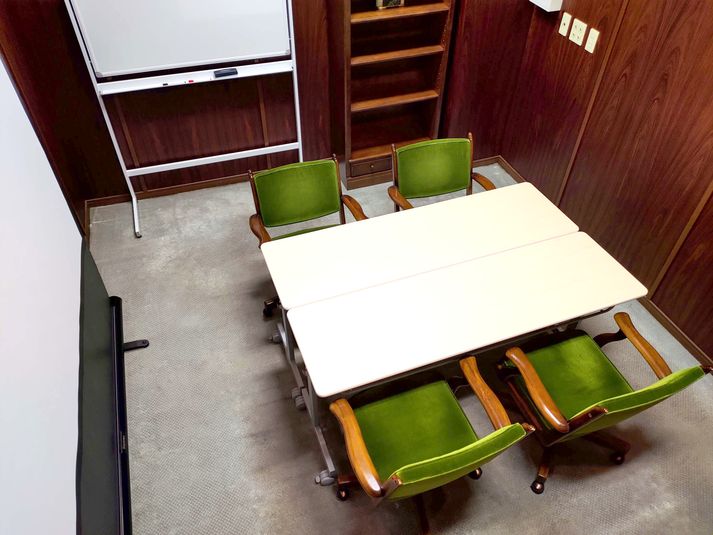 小会議室（2F） - レンタルスペース　ノア