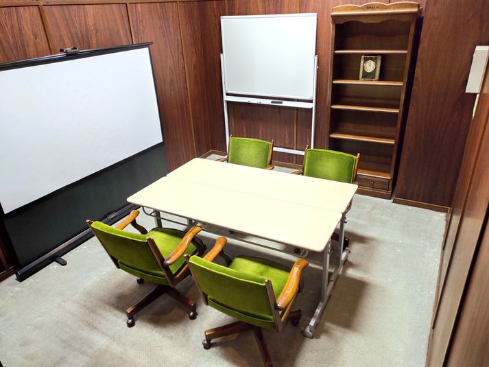 小会議室（2F） - レンタルスペース　ノア