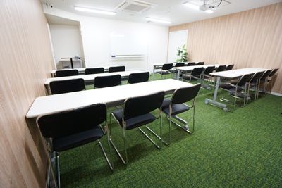 【ODAKYU RENTAL SPACE 本厚木】 会議室の室内の写真