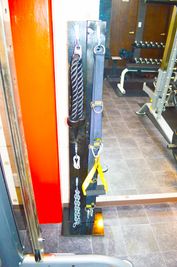 ケーブルクロスの各種アタッチメント② - アルカビル Sinwa Training Gym（真和トレーニングジム）の設備の写真