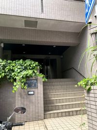 閑静な住宅街のマンションです - カジュアルスポット横浜台町 会議・長時間作業に最適の外観の写真