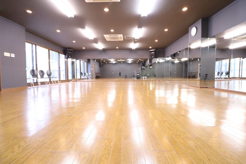 STUDIO MYSTER 枚方店 2階 - dance studio MYSTER 2F