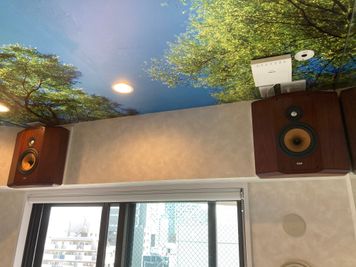 B&W社製高音質スピーカー導入済み - 水天宮スタジオ キッチン付きレンタルスタジオの設備の写真