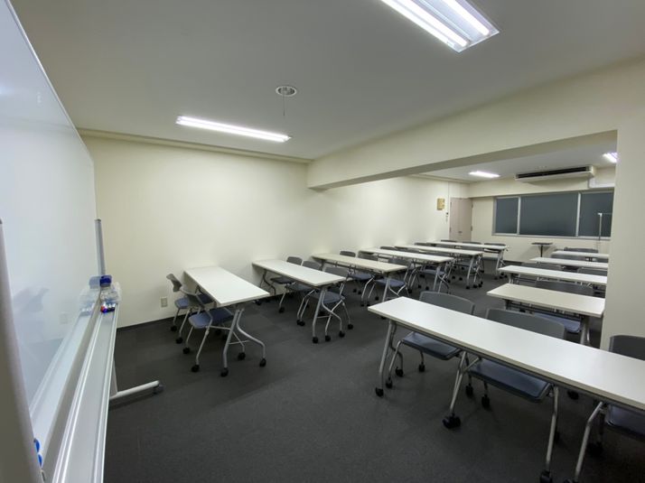 第1会議室（9-18時パック） - 大阪会議室 第7新大阪ビル