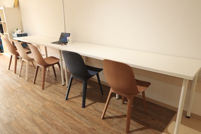 リモートワークに -  レンタルスペース【Blue season】  スタイリッシュ空間で会議・面接・撮影・テレワーク・ママ会・女子会の室内の写真