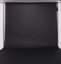 レンタル背景紙
横幅2.7m
黒 - J to J フォトスタジオ レンタルスタジオの設備の写真