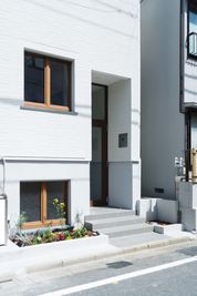 RIKI.FLAT テレワークスペース【101】の入口の写真