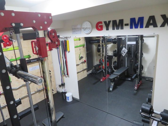 GYM-MAX：ジム内風景 - レンタルジムGYM-MAX レンタルトレーニングジムの室内の写真