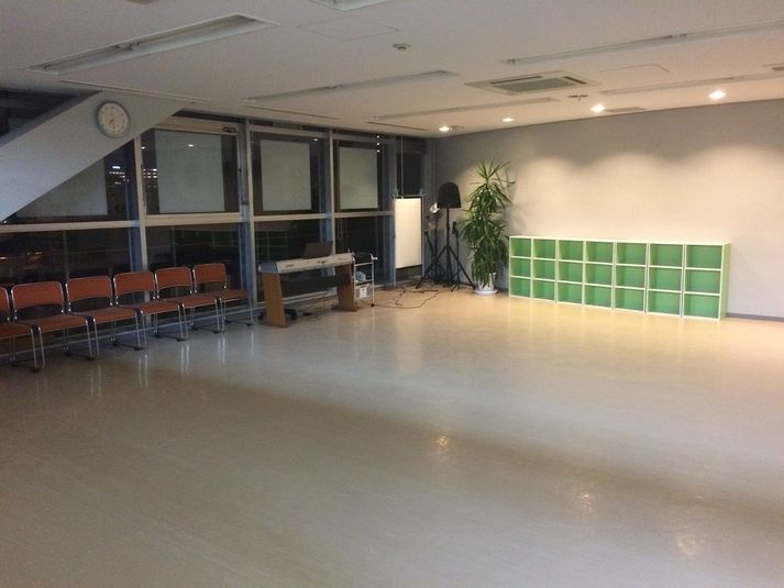 スタジオ スマイル - テーマパークダンサーズスタジオ