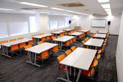 Natuluck日本橋 セミナー会場の室内の写真