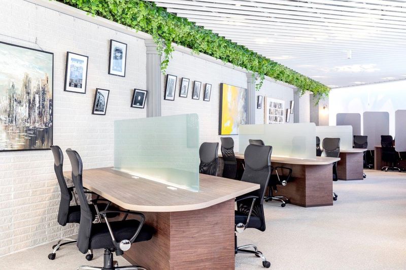 6名用会議室 - BIZcomfort溝の口