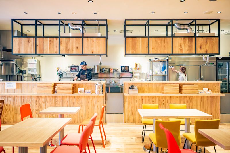 カフェ貸切レンタルスペース - ハイタッチ