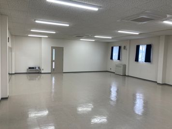 コロナ対策・換気設備・広いスタジオ。ダンス練習、会議など多目的で使えるスペース！ - おさるアリーナ
