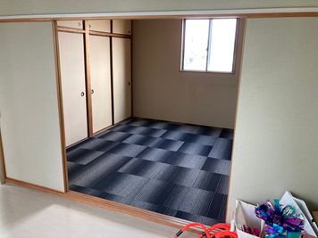 更衣室を用意しております。 - おさるアリーナ 多目的スペースの設備の写真