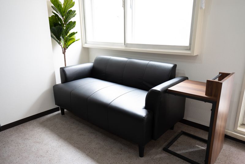 会議やテレワークに最適な貸会議室 - 池袋会議室kuro