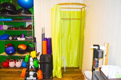 更衣室（フィッティングルーム） - 真和スクエア S-GYM（エスジム）の設備の写真