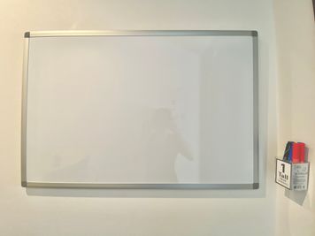 ホワイトボード（120 x 90cm） - LEAD conference 駒込 C-2の設備の写真
