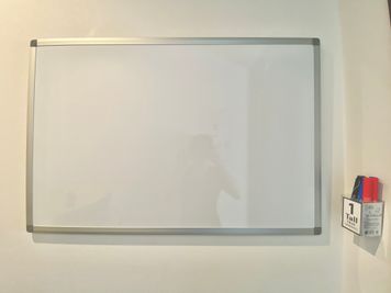 ホワイトボード（120 x 90cm） - LEAD conference 駒込 C-2の設備の写真