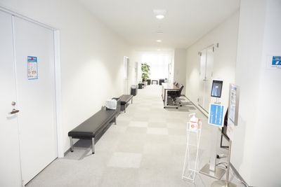 ＴＮＣ放送会館 第4会議室の入口の写真