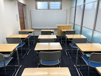レンタルスペース・貸し会議室です。和歌山駅近くの学習塾仕様の使い勝手の良い環境です。Wi-Fi完備しています。 - べレオ和歌山駅東