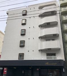 ワークスペースフロリッシュ 床置きソファーでまったり女子会の外観の写真