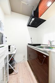 簡易キッチンがあります。 - 札幌JOW2ビル 100m2の広々多目的スペースの設備の写真