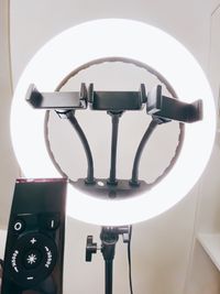 リングライト新調しました✨
リモコンで調整可能
3色光モード、LEDにて広範囲高い照明効果！10段階の光の調整できます - トーノア🏠新大阪 パーティスペースの室内の写真