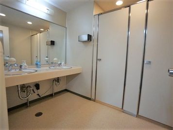 自習室うめだの貸し会議室　難波店 なんば離れ　８０３号室の設備の写真