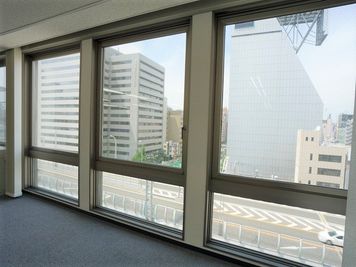 自習室うめだの貸し会議室　難波店 なんば離れ　８０２+８０３号室の室内の写真