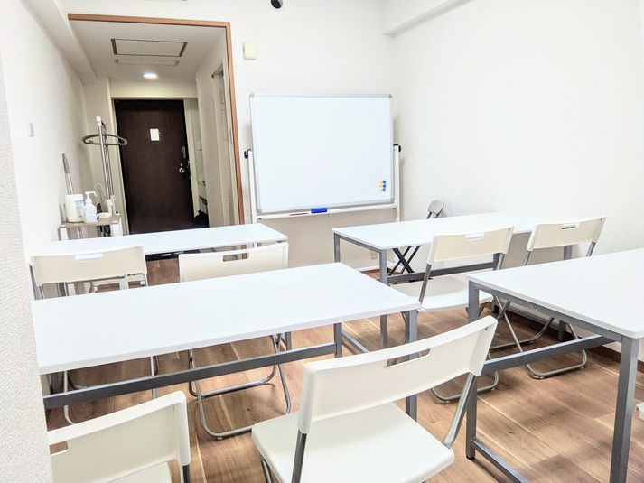 WiFi無料【新大阪】貸し会議室 - リルワークス新大阪
