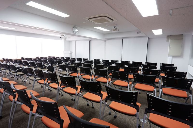 Ａホール - サロンドゥインナップ青山