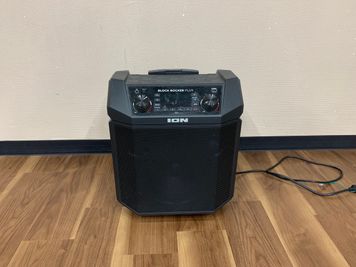 THビル2階Aルーム 多目的スペース（会議室、セミナールーム、ダンススタジオ）の設備の写真