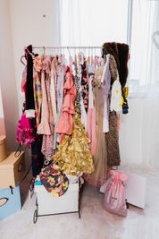 衣装は1着¥1000〜レンタル可能 - Pinky Room ピンクのフォトスタジオの設備の写真