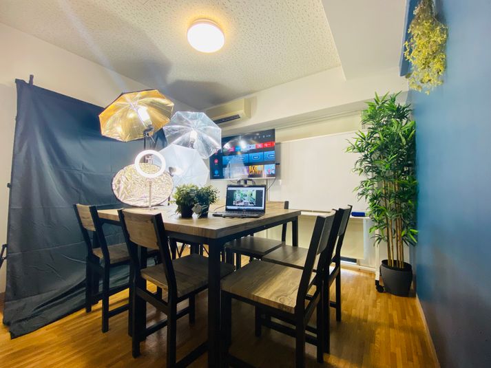 オレガノ高槻駅前🍃☕会議室 - JR高槻駅90秒！