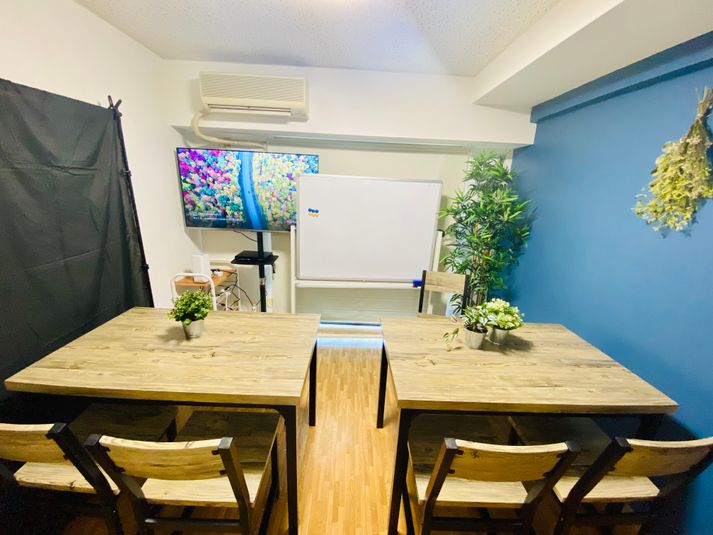 オレガノ高槻駅前🍃☕会議室 - JR高槻駅90秒！