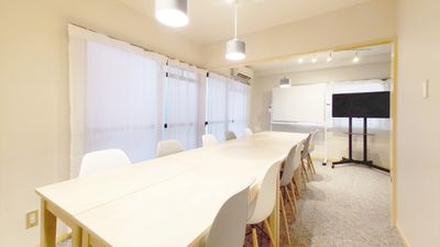 Dropby Kanayama2 OPEN SALE!銀山町会議室の室内の写真