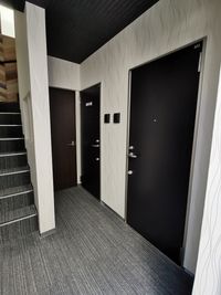 右側の扉、手前から2つ目がワークスペース101になります - ヒカリオ新宿 ワークスペース　１０１の入口の写真