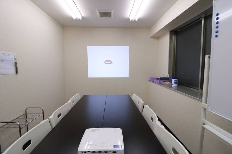 横浜・新横浜完全個室会議室 - 5/31閉店！横浜新横浜駅 徒歩6分 会議室