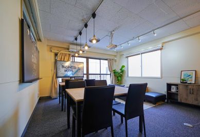 カリクラシ 西田ビル４F 広いベランダの多目的スペース！【西田ビル４F】の室内の写真