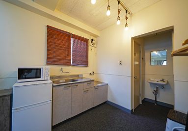 カリクラシ 西田ビル４F 広いベランダの多目的スペース！【西田ビル４F】の室内の写真