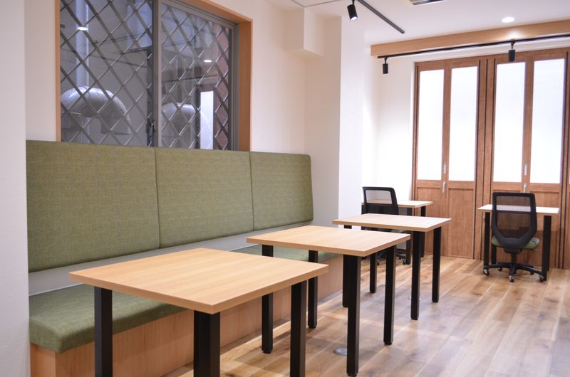 フロア貸切！路面レンタルスペース - コモンルーム中津