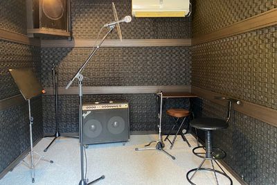 Guitar amp②【FENDER TWIN REVEBE】1時間¥330(taxin)にてご利用頂けます。 - Studio AiDE A Boothの設備の写真