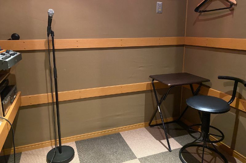 B Booth - Studio AiDE