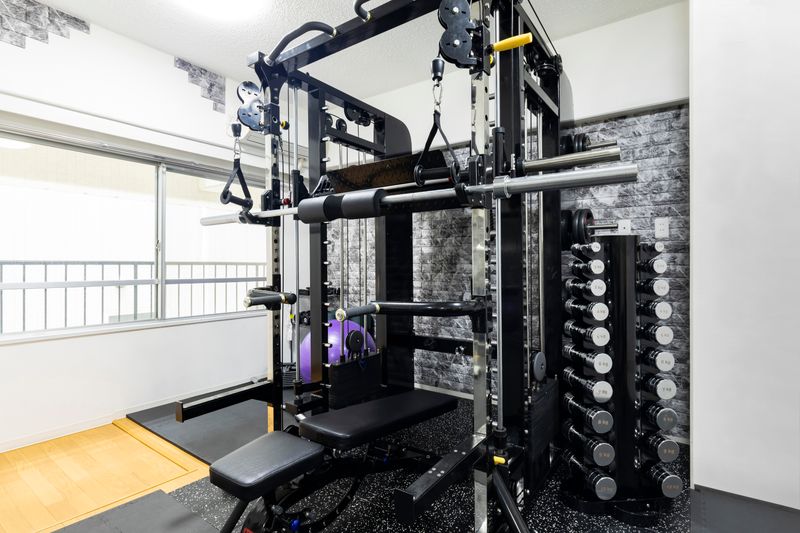【新大阪駅徒歩5分】新大阪地域最安レンタルプライベートジム新大阪 - SKYレンタルジム新大阪