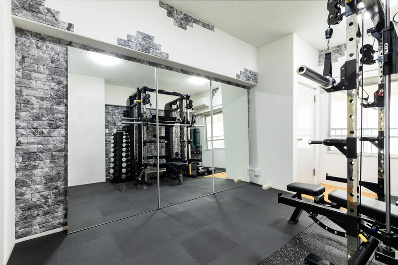 【新大阪駅徒歩5分】新大阪地域最安レンタルプライベートジム新大阪 - SKYレンタルジム新大阪