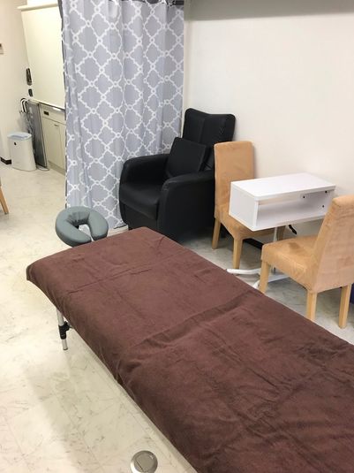 施術台のあるサロン - salon　La.La.