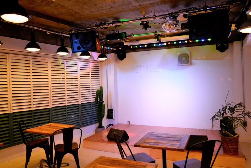 撮影・配信に　アクリル板有 - 【ANTHEM】イベント・撮影