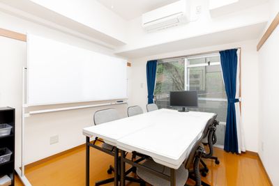 即予約可！/換気可で除菌も完備/Wi-Fi無料！/ 折畳式マッサージベッド＆タオルウォーマー無料！/吉祥寺駅徒歩3分！ - YKスペース吉祥寺