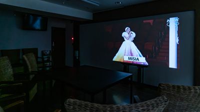 V-SPACE新宿職安通店 フリースペースの設備の写真