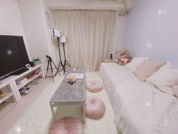 24時間即日予約可♪施術ベット/カウンセリング/メイクライトミラー/レッスン/ネイル💅/全身鏡/キッチン - JR高槻駅90秒!